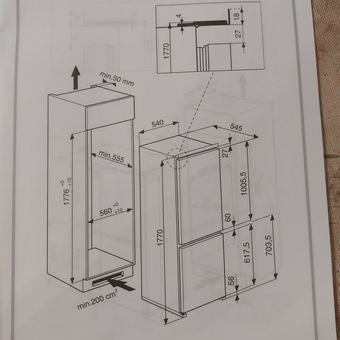 Холодильник  встраевымый