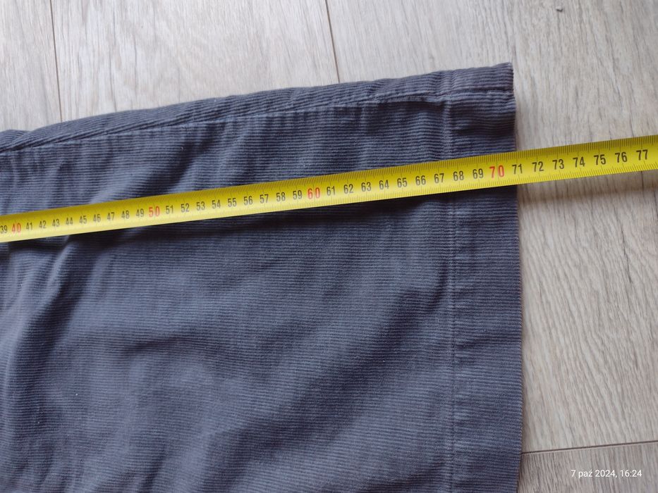 Włoska spódnica ze sztruksu zimowa r.M nowa