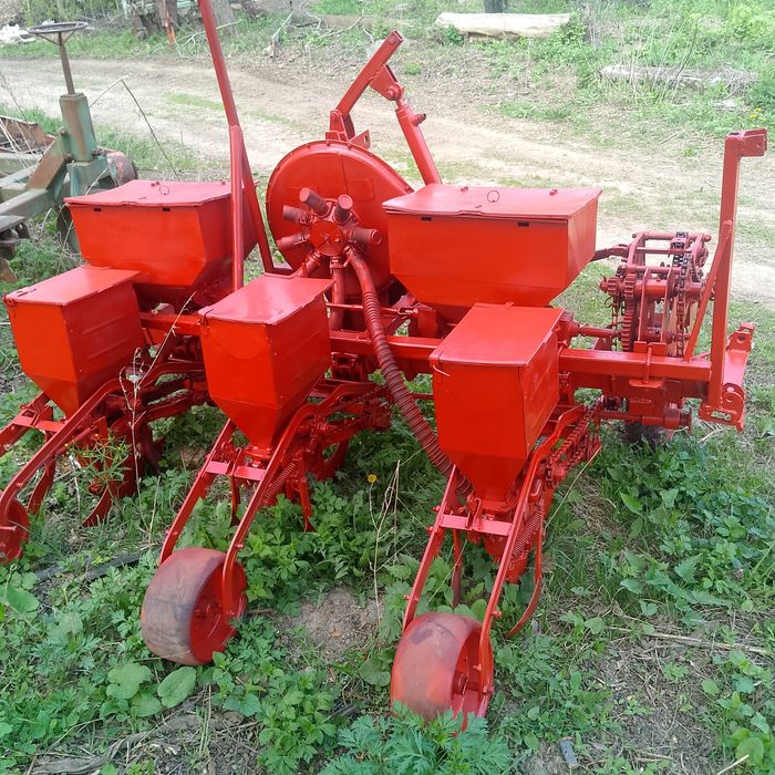 Вакуумна гарбузова сівалка