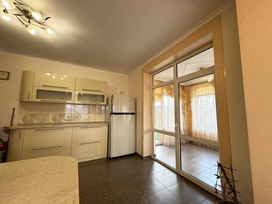 Продається Просторий Будинок з ремонтом, меблями