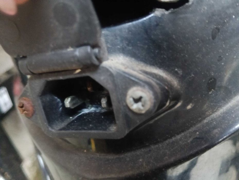 Mota elétrica com bateria nova
