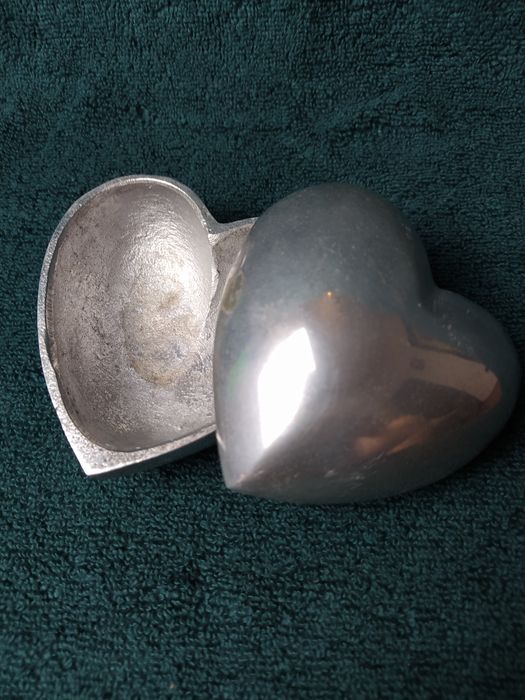 Metalowe serce na biżuterię