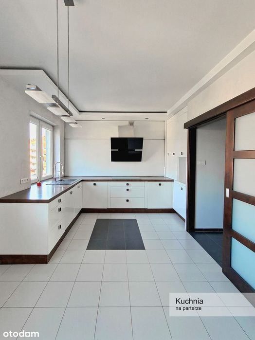 Mieszkanie dwupoziomowe z balkonem