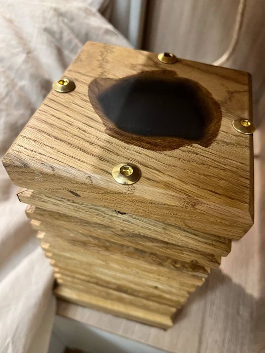 Ręcznie wykonana lampka – idealna do sypialni i salonu