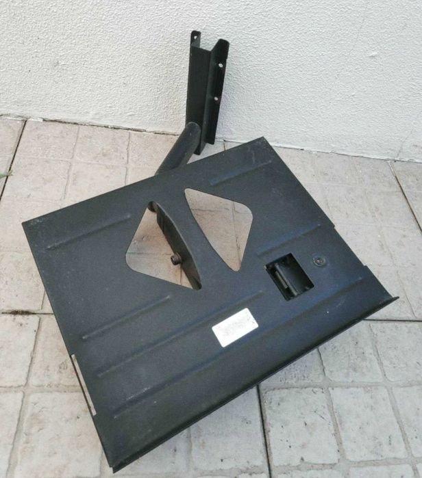 Suporte de parede para Tv ou Monitor.
