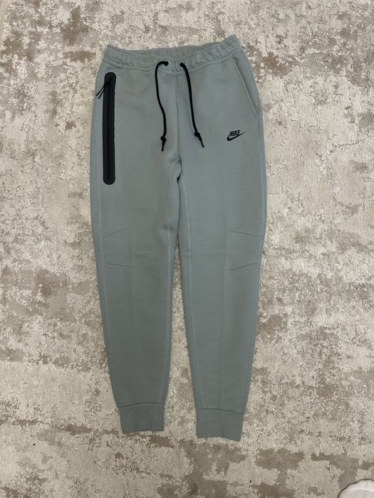 костюм nike tech fleece