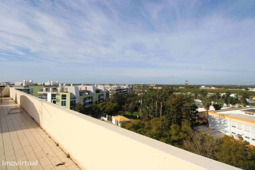 Apartamento T3 com Suite no Montenegro – Rés do Chão