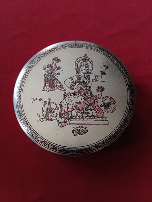 Жестяная   банка  ссср