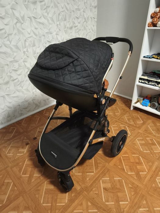 Дитяча коляска 3 в 1