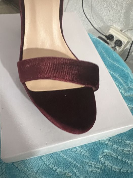 Sandalia de Salto bordeaux