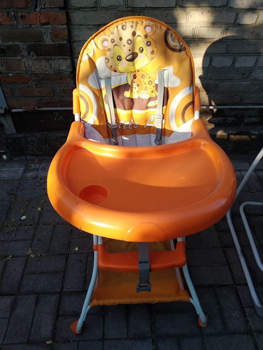 Продам столик для кормления.