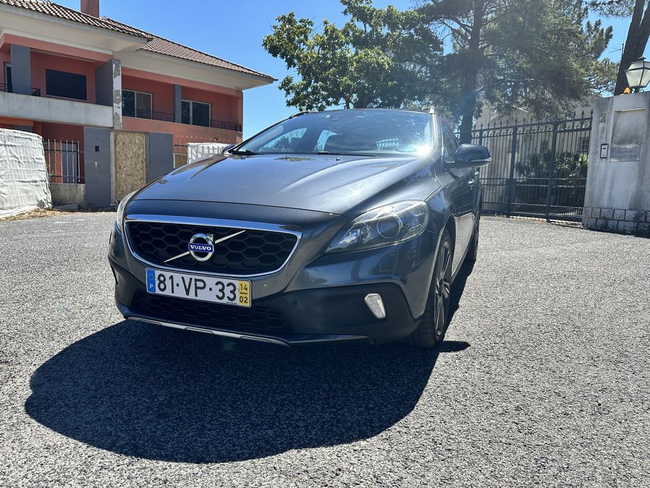 Volvo V40 D2 Automático Full Extras | Pele | Panorâmico | Muito Económico