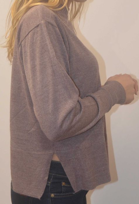 Fioletowy  dzianinowy sweter rozm.40