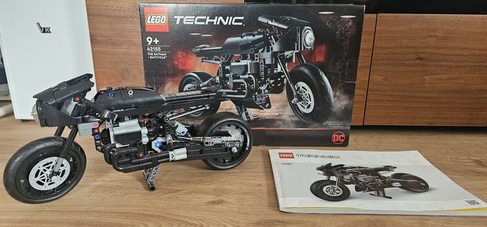 Idealny stan! Lego Technic 42155 Batman Batcycle