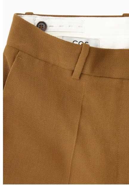 стильні розкльошені брюки cos