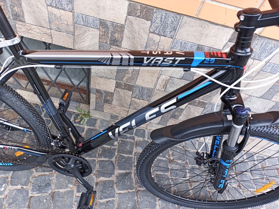 Велосипед Veles найнер 29 колеса рама 21 и 18 алюмінієвий