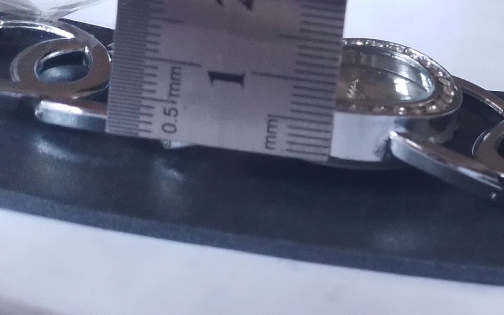 Часы наручные женские новые (Испания)