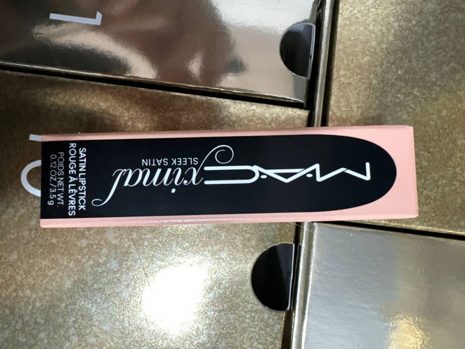 Губна помада MAC M·A·Cximal