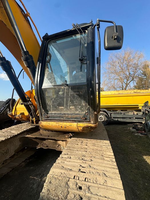 Екскаватор jcb js130