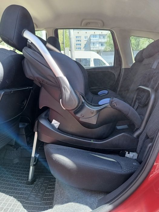 Автокрісло Hauck Comfort Fix від 0-13 кг з базою