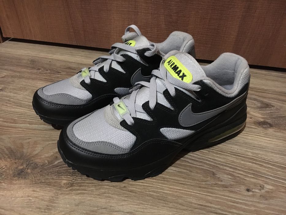 Продам кросівки Nike air max
