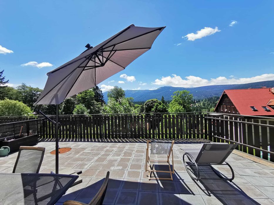 Apartament z tarasem i pięknym widokiem