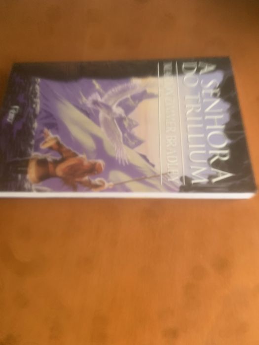 A senhora do trillium # Rainha Suprema # O prisioneiro da arvore # Marion  Zimmer Bradley