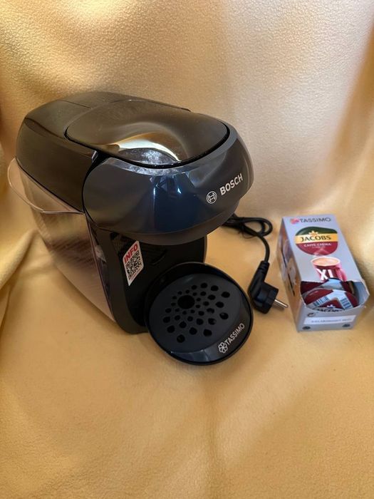 Ekspres Tassimo Bosch kapsułkowy plus 8x kapsułek Jacobs Cafe Crema