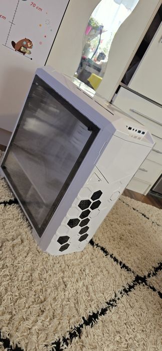 Стильный Корпус системного блока AZZA