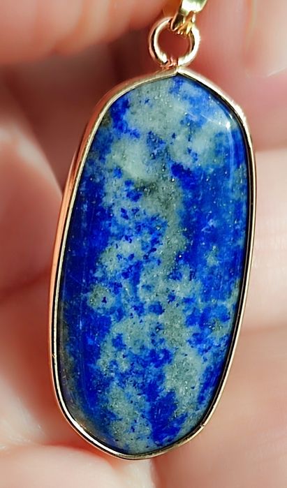 Wisiorek z LapisLazuli