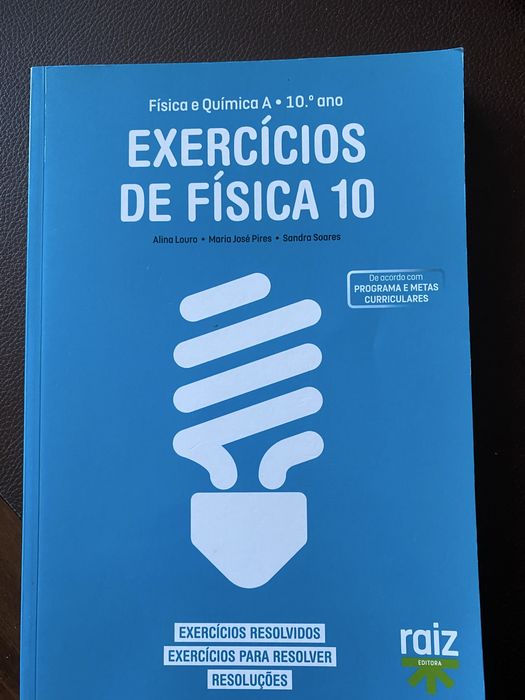 Livros de exercícios de Física e Química