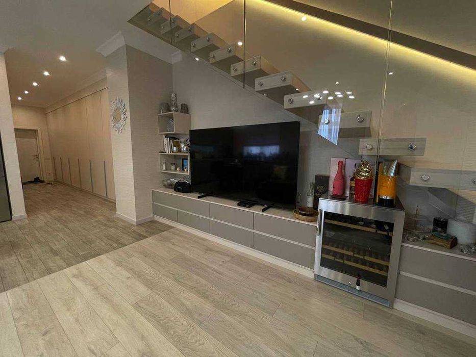 Многокомнатная квартира по адресу ул. Спортивная (площадь 180 м²) - Atlanta.ua - фото 4