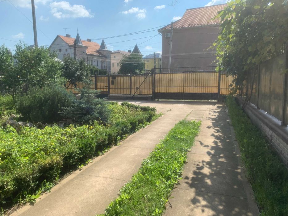 2-кімн. в приватному будинку в р-і Кварцу