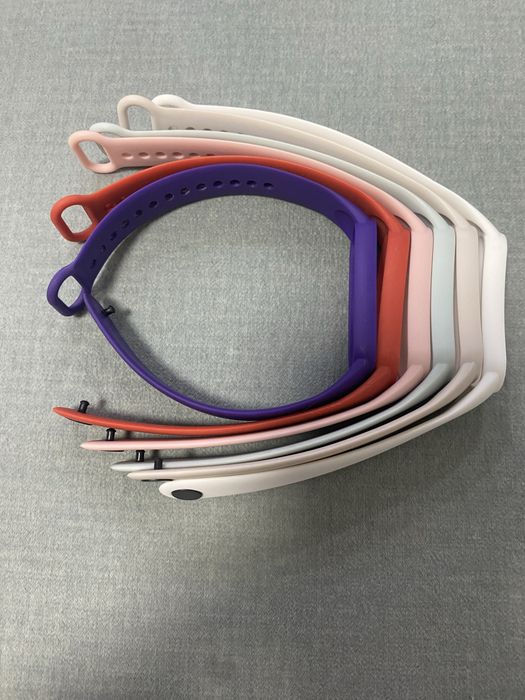 Ремінці на Mi Band 4 5 6