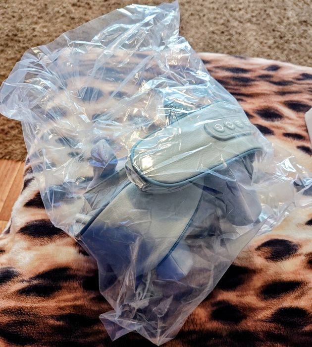 Электро массажёр для шеи плеч и тела с подогревом