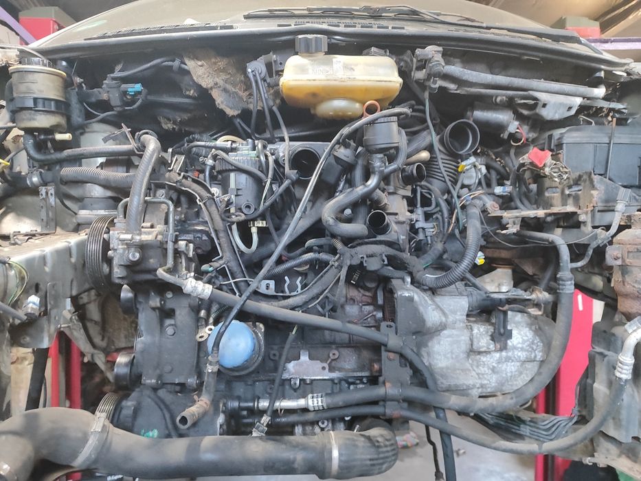 Двигун 2.0 hdi RHX 16клапанний Пежо експерт