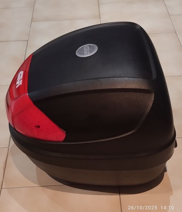 Topcase Givi 30 litros + suporte para Yamaha XJ6 2008