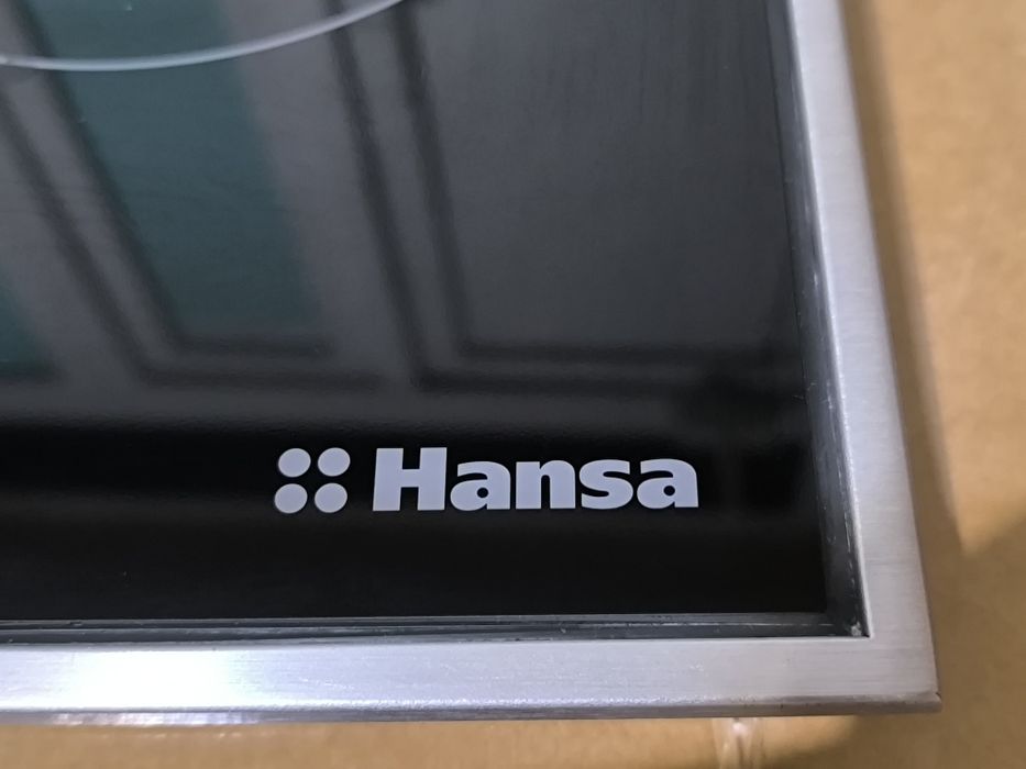 Варочная поверхность Hansa BHCI66306, в хорошем состоянии
