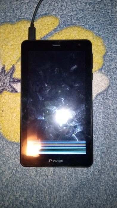 Prestigio seed A7 триснув дисплей