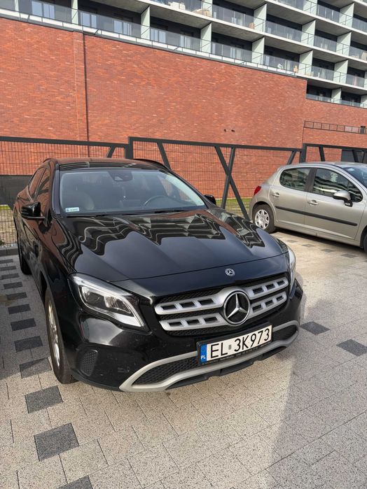 Mercedes GLA 180 2018r. przebieg 65tyś km.