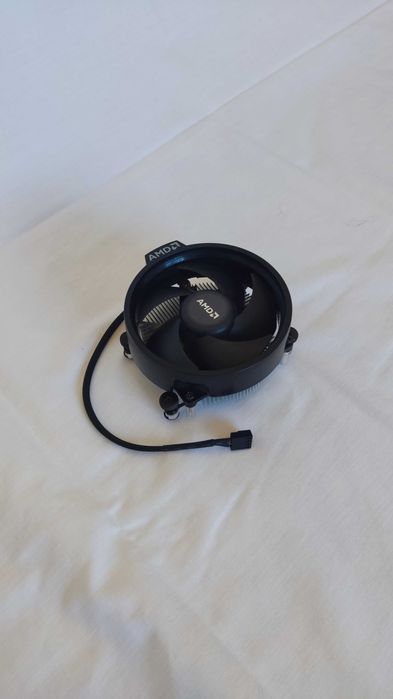 AMD Ryzen 5 2600 + Cooler Original + Caixa Original