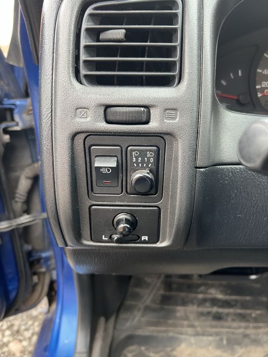 Нисан альмера 1999 год