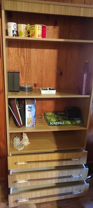 Estante com gavetas..64750871730945121