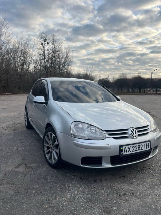 Volkswagen Golf V 1.9 tdi