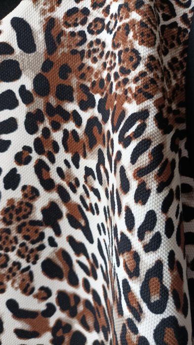 Ładna bluzeczka w print panterka