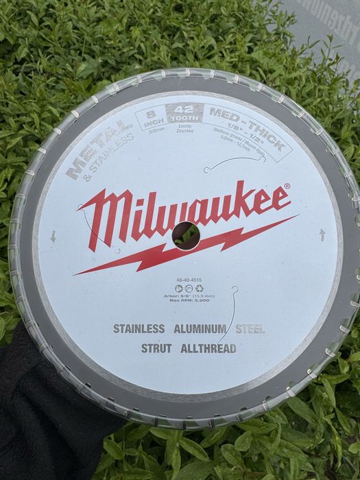 Tarcz do metalu aluminium 203mm 16mm MILWAUKEE