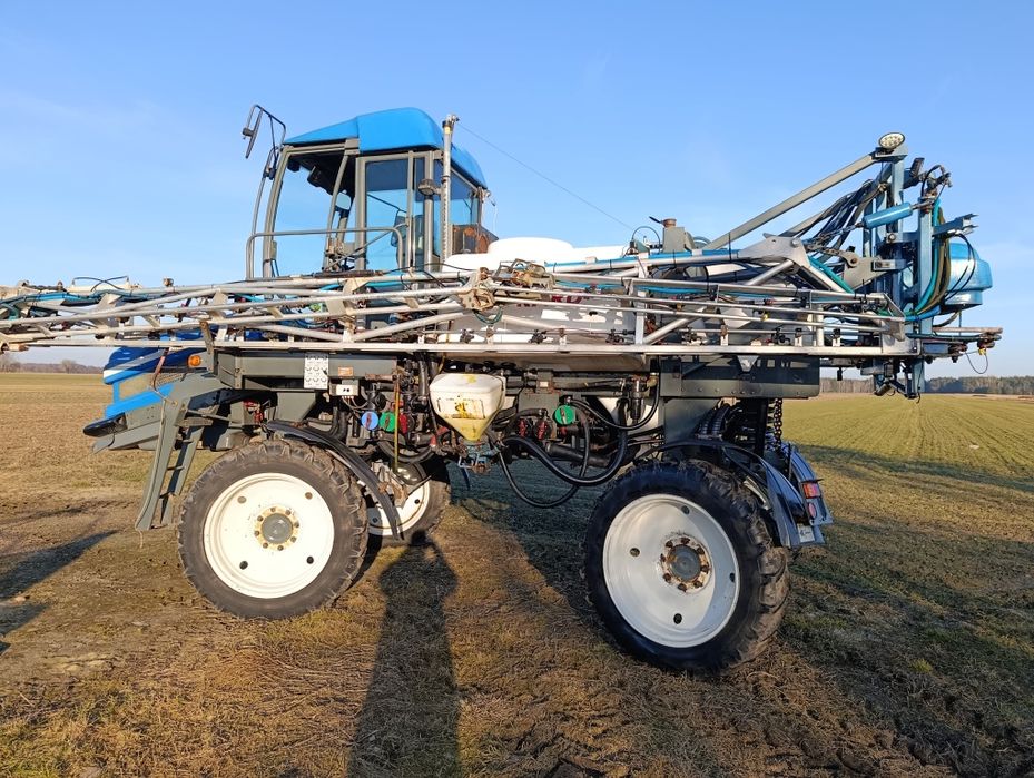 Opryskiwacz samojezdny Hardi Ervard Alpha 2500 jaskółka