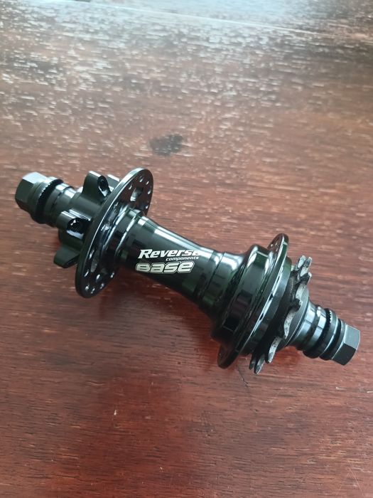 Piasta reverse base singlespeed  135/10