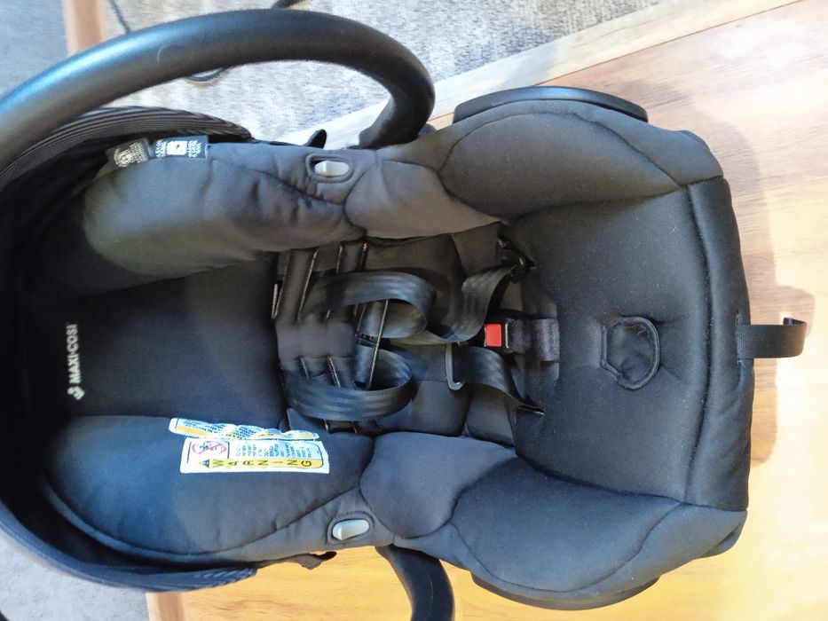 Дитяче автокрісло з кріпленням Isofix