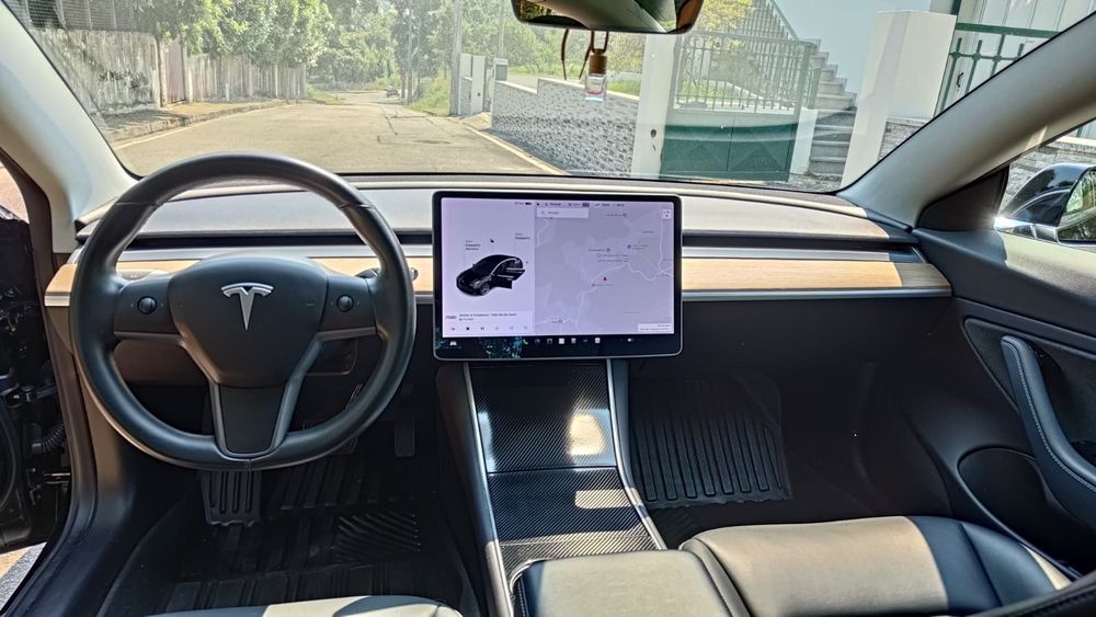 Tesla Model 3 Dual Motor Long Range AWD